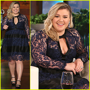 kelly-clarkson-opens-up-about-weight-criticism-on-ellen